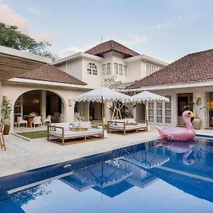 akara-villa.hotelsseminyak.net/