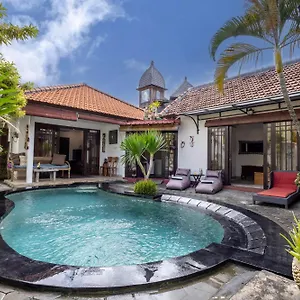  Villa Hidden Garden Legian