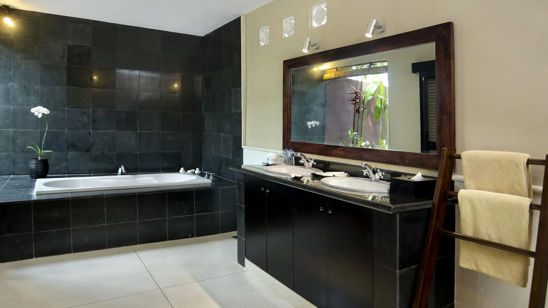 The Dusun Villa Seminyak  0*, Seminyak (Bali) Indonesia